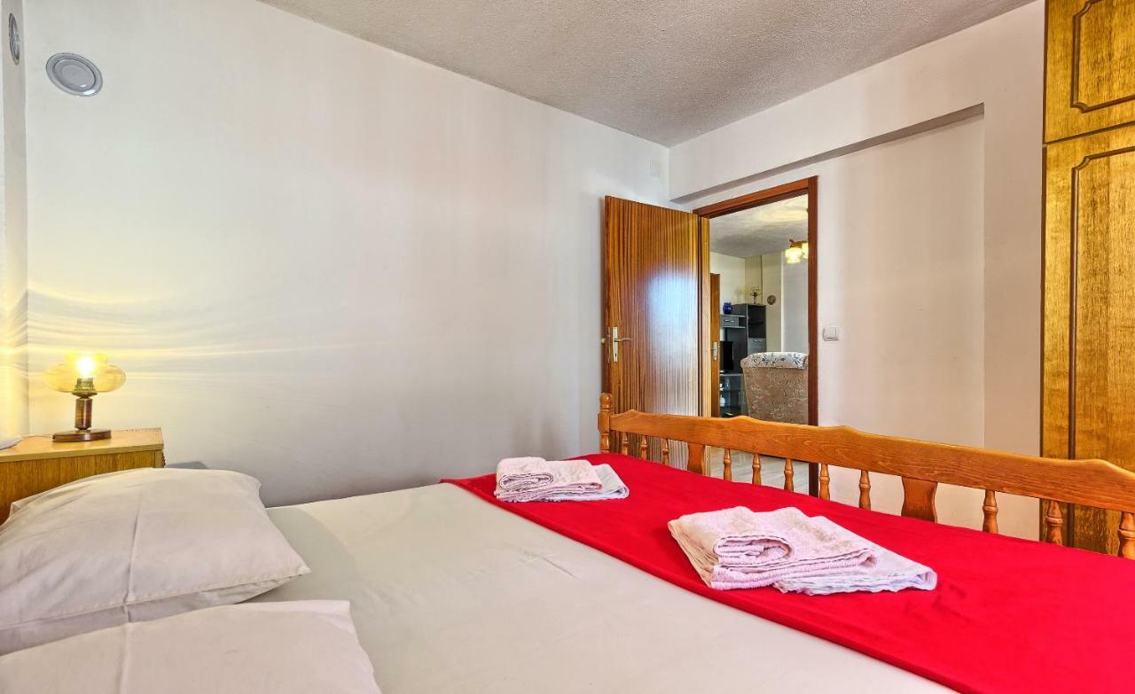 Apartments Milenka Трогир Экстерьер фото